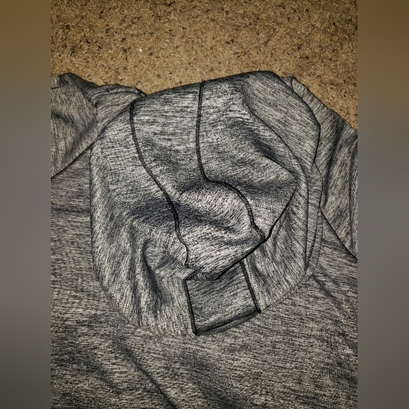 Womans Under Armour Hooded Sweatshirt - Picture 3 of 5